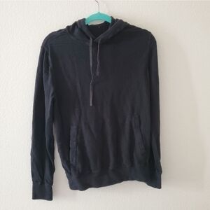Black sweat shirt size large.